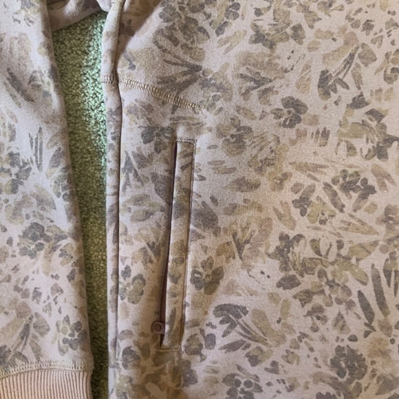 Title Nine Sweatshirt - Picture 2 of 4